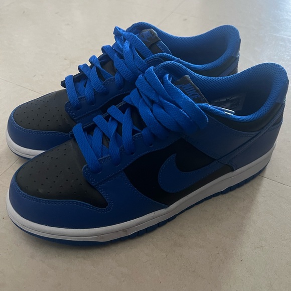 Dunks - Picture 4 of 5